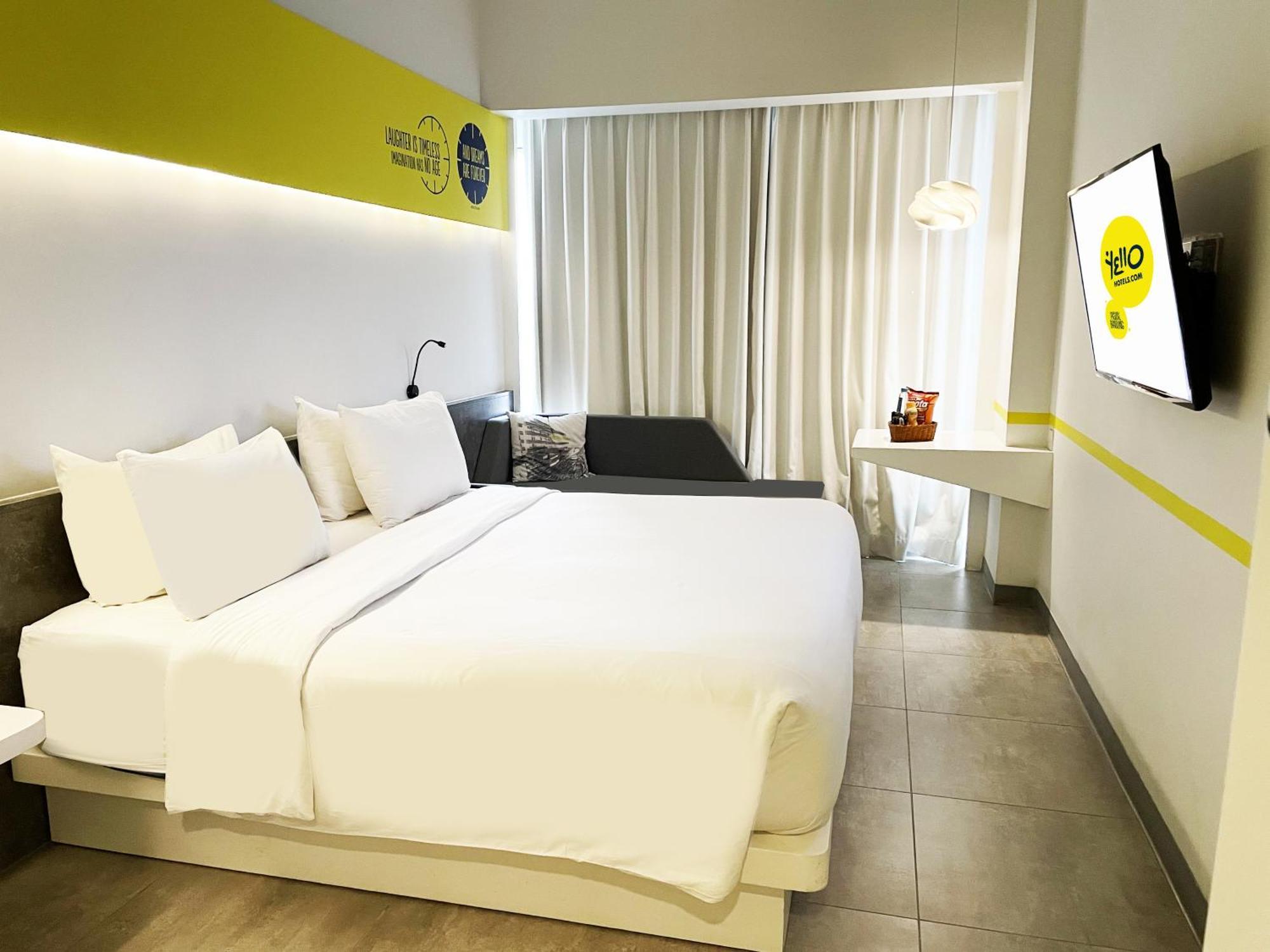 Yello Hotel Paskal Бандунг Екстериор снимка